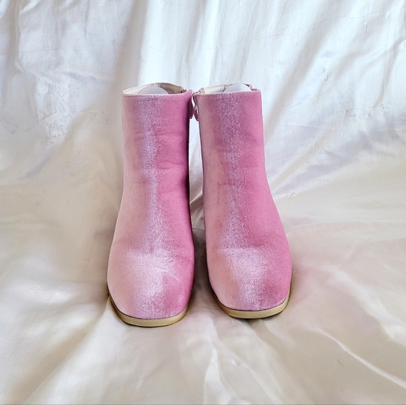 Light Pink suede ankle boots - Picture 2 of 3